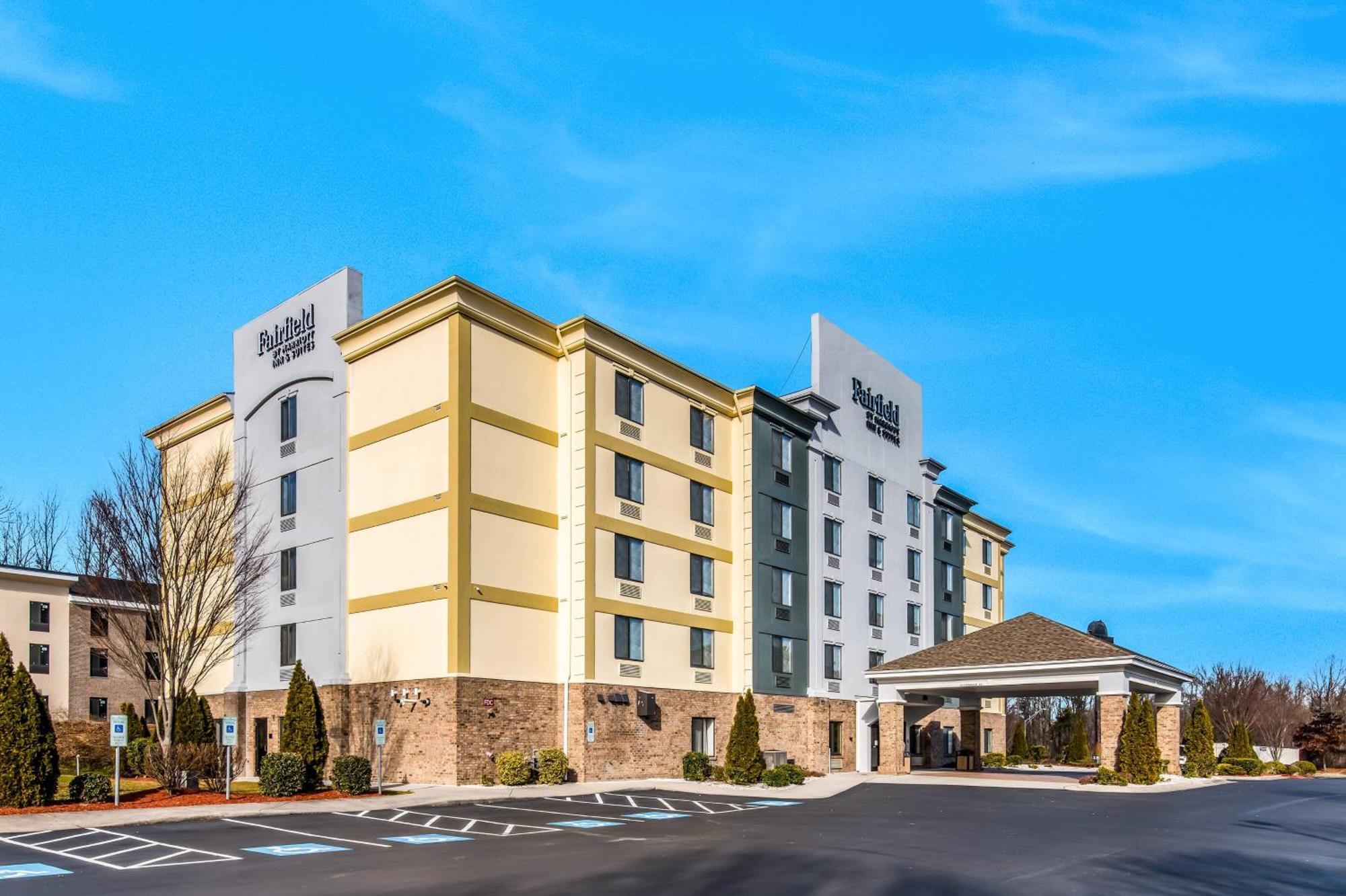 Fairfield By Marriott Inn & Suites Greensboro Coliseum Area Exterior foto